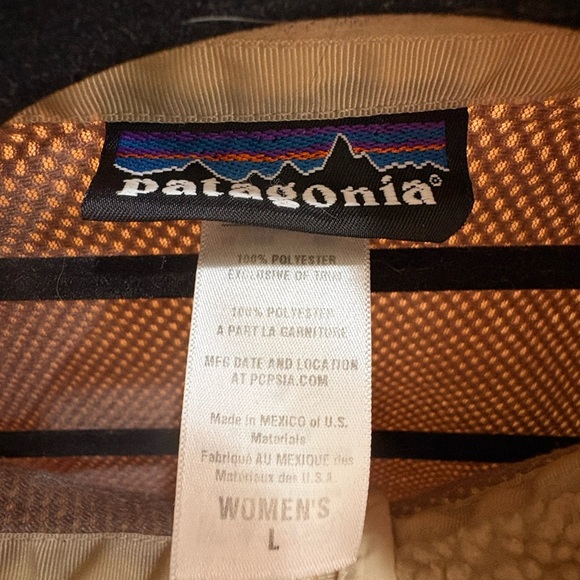 Patagonia Cream Fleece Vest - Picture 4 of 7